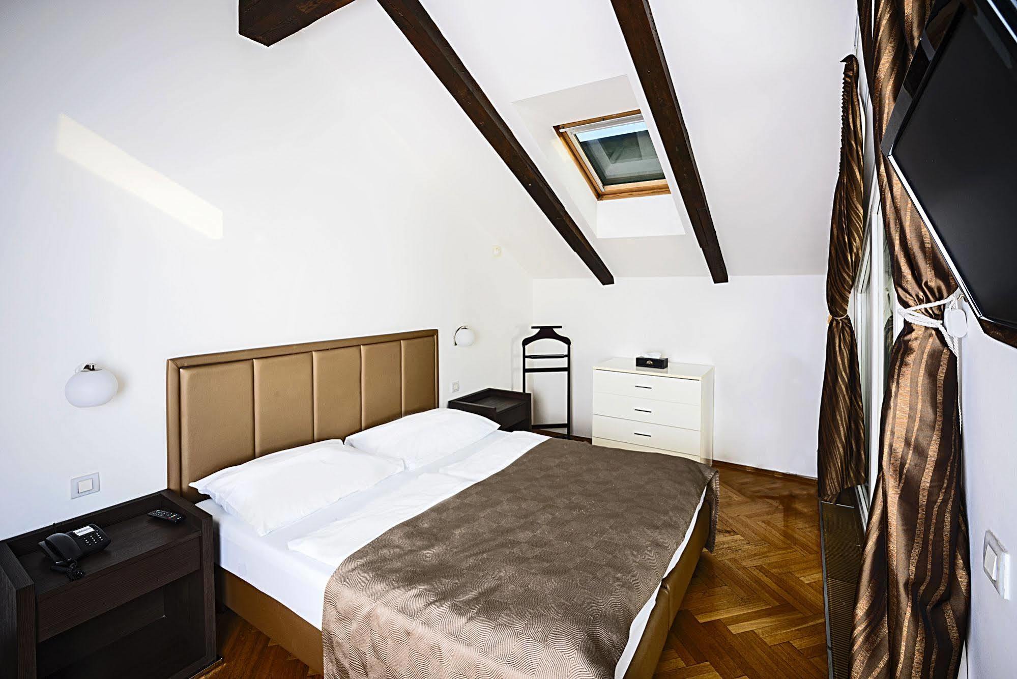 Deminka Palace 4* Prag